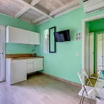 Residenza De Luxe 리오마리나
