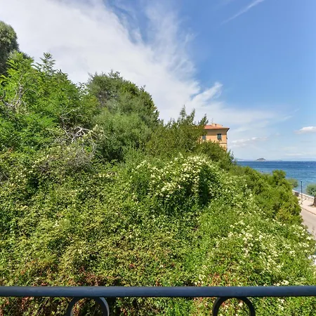 度假居 Residenza De Luxe